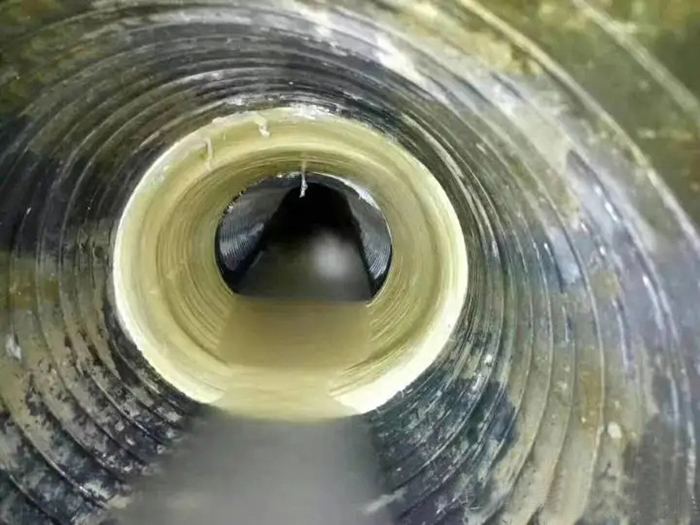 积石山内衬修复法通常适用于哪些类型的断面管道