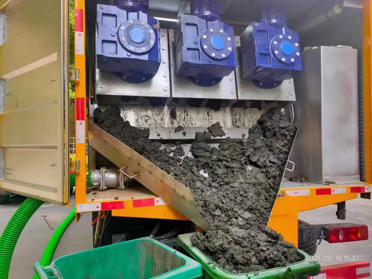 积石山化粪池清掏城市维护站-泥浆净化干湿分离处理